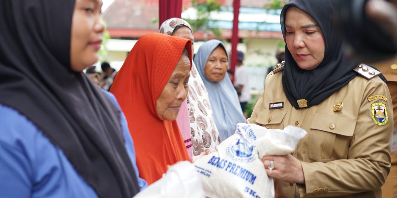 Pemerintah Kota Bandar Lampung Distribusikan Bantuan Beras untuk Kesejahteraan Keluarga
