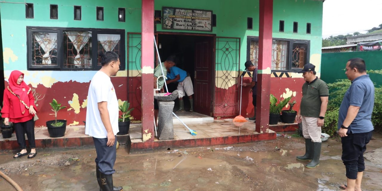 Pemkot Bandar Lampung Perbaiki Talud Jebol Di Kelurahan Campang Raya