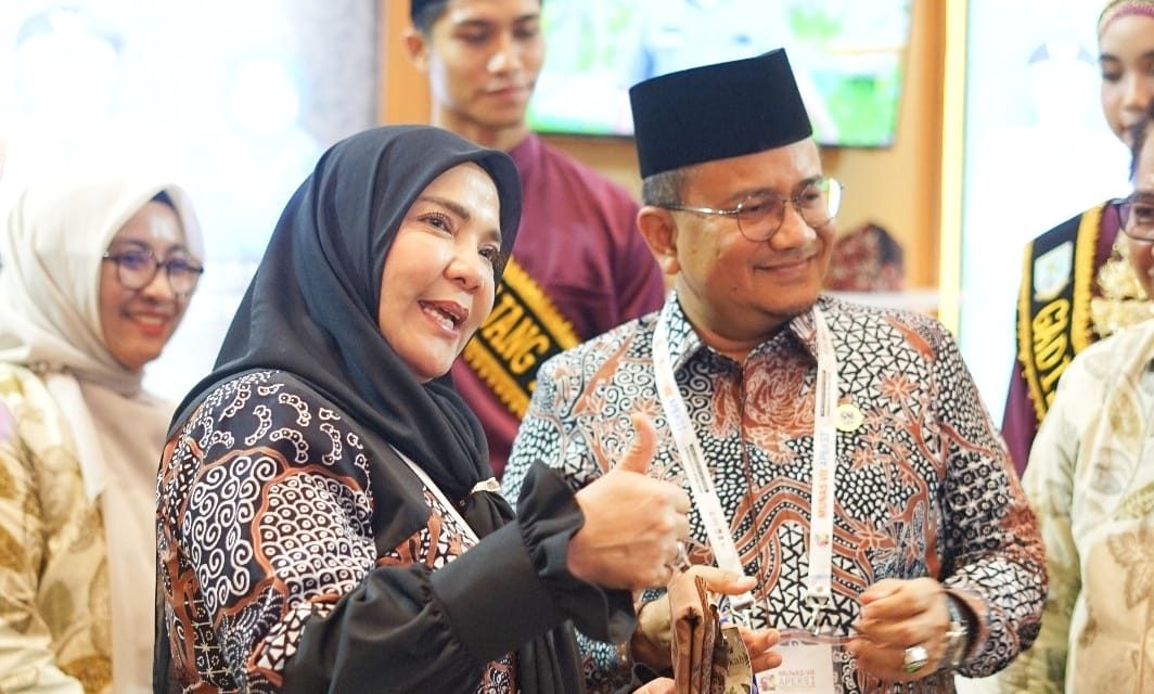 WALIKOTA BANDAR LAMPUNG MENGHADIRI MUNAS VII APEKSI 2025 DI KOTA SURABAYA