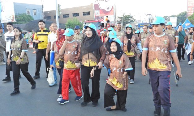 DALAM RANGKA HUT KOTA BANDAR LAMPUNG PEMKOT BANDAR LAMPUNG GELAR JALAN SEHAT DAN SENAM DISABILITAS