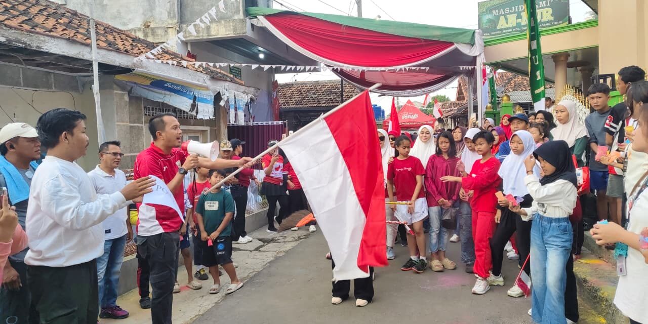 Semarak HUT RI ke-81, Pemuda-Pemudi Padas X Bukit 1 Gelar Jalan Sehat